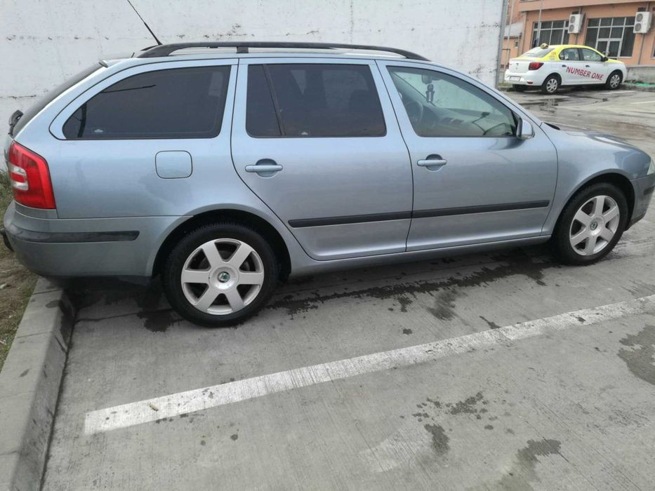 Scoda Octavia 2 litri benzina