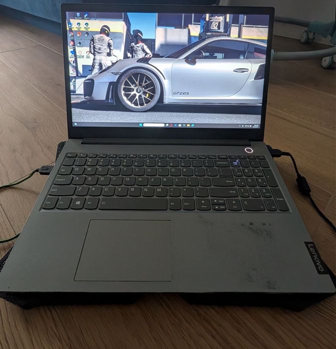 Vand laptop Lenovo model ThinkBook 16 gb SSD 256