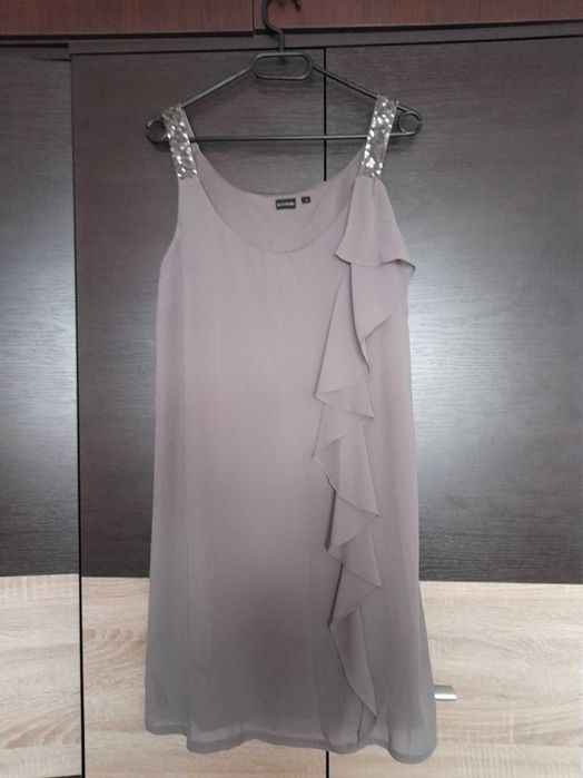 Rochii dama de ocazie