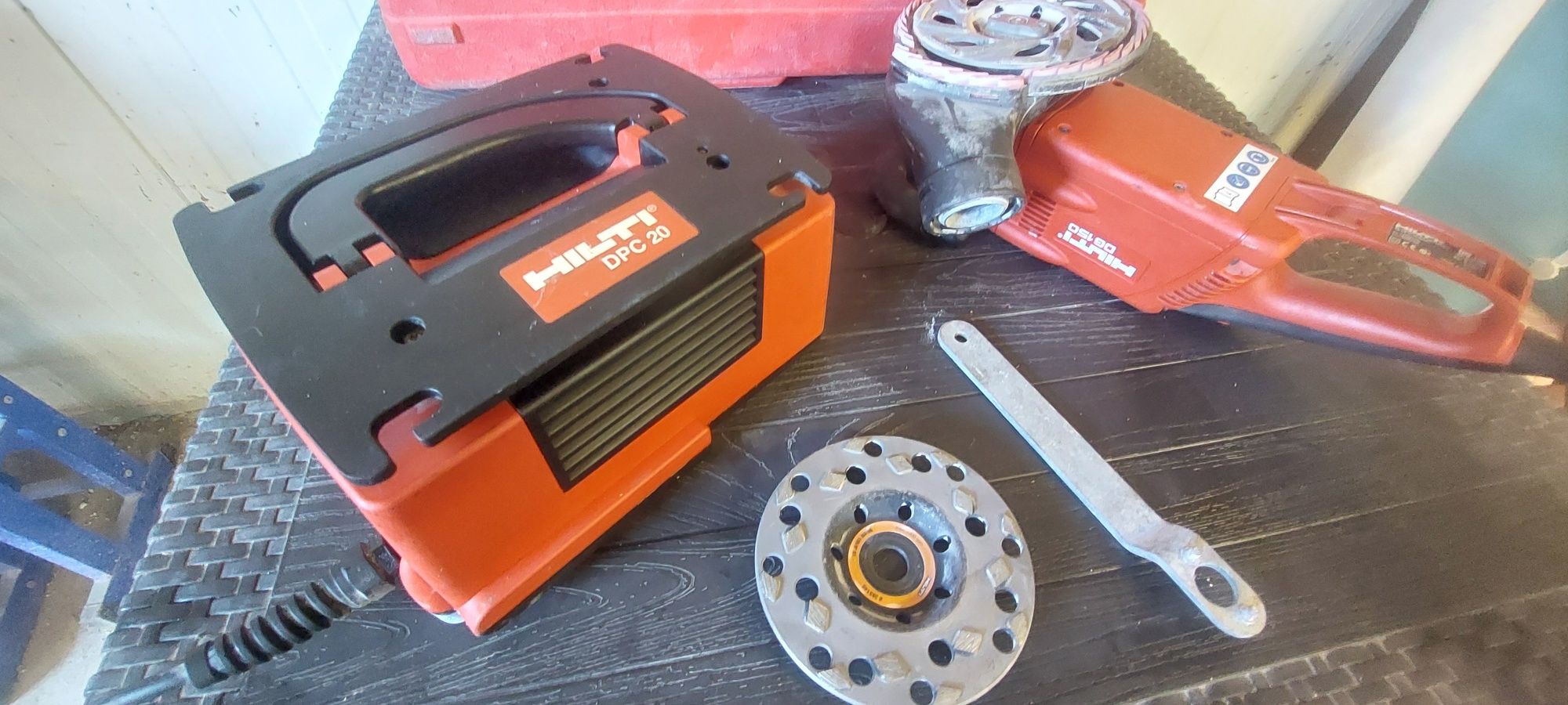 Slefuitor beton Hilti DG 150