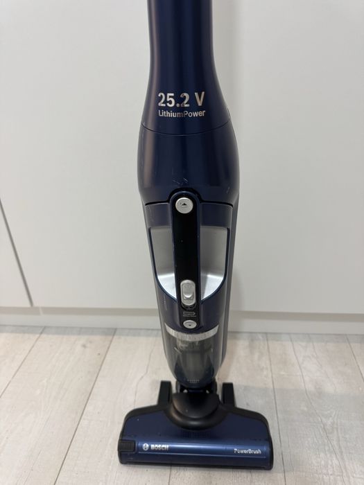 Продам пылесос Bosch на запчасти.