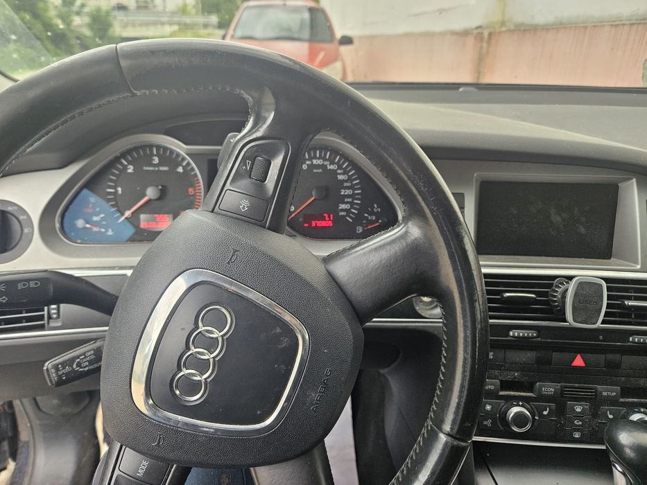 Vand Audi A6 stare bunã