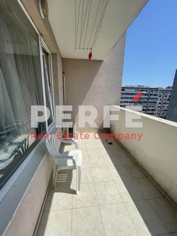 Продава се Двустаен апартамент в Бургас, Славейков - 67 кв.м за 2389 €/кв.м - Снимка #9