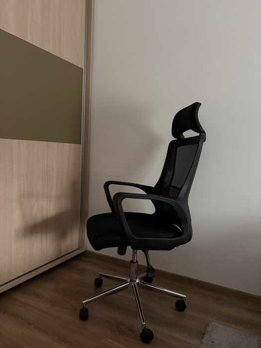 Mobilier birou + scaun