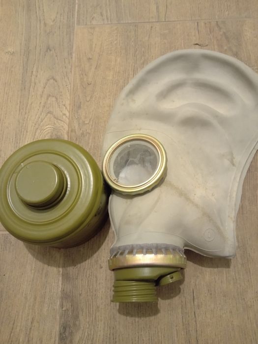 Противогаз със Филтър