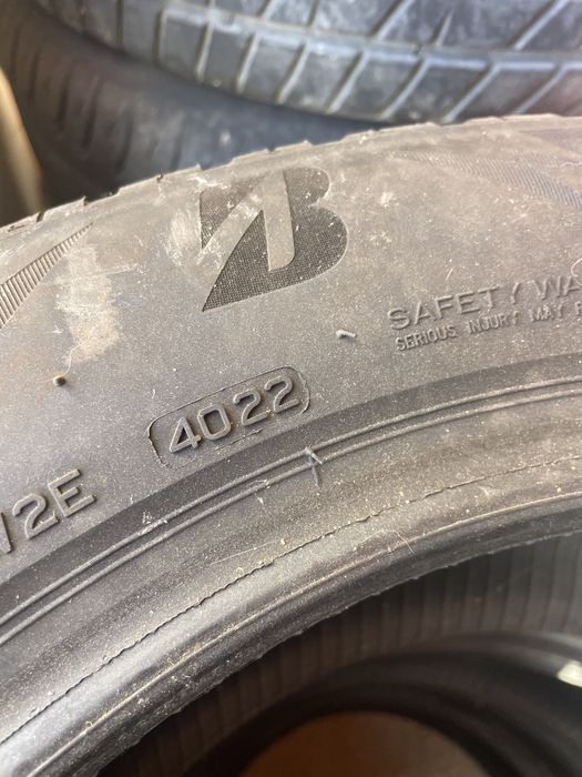 Bridgestone blizzak 225/55/17 iarna oferta 4 buc