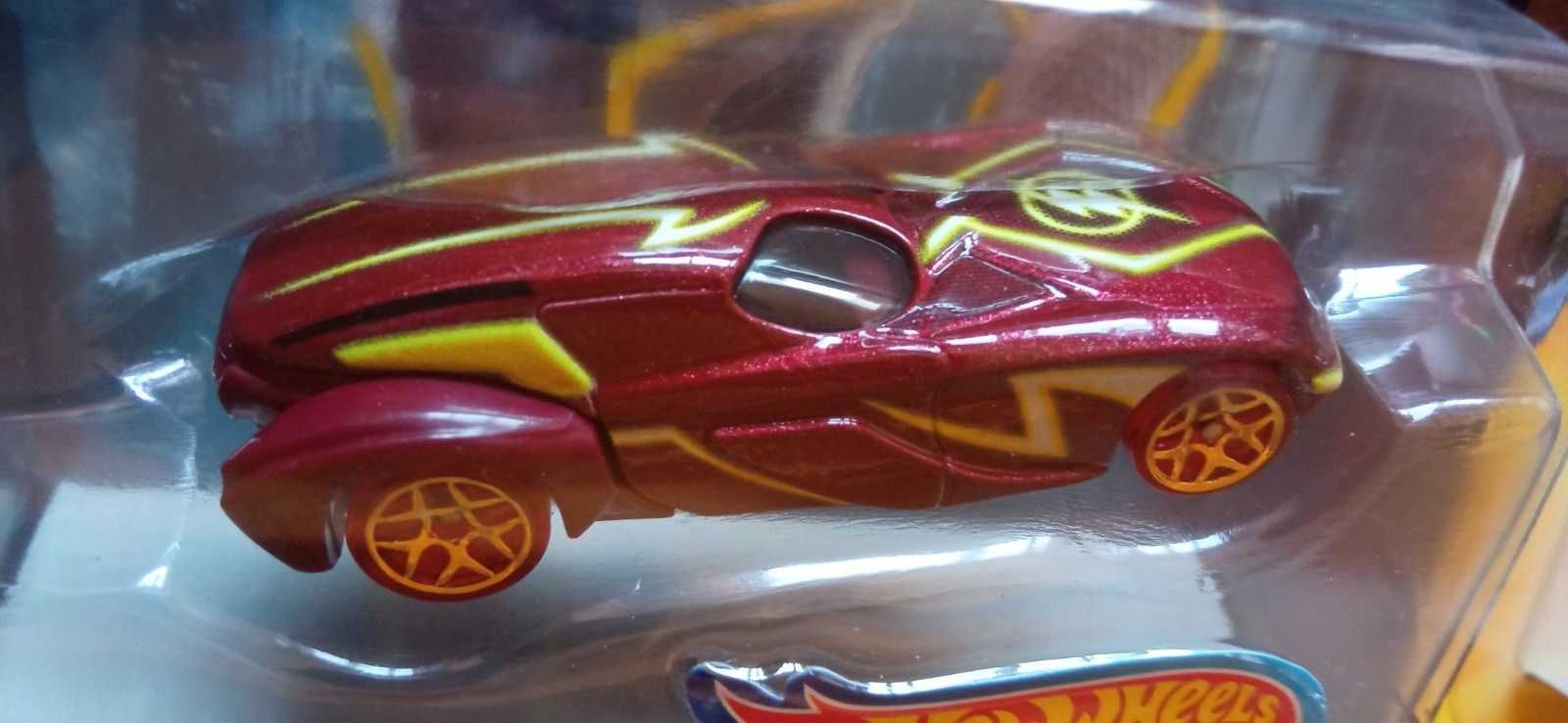 Hot Wheels Character Cars Wonder Woman, The Flash, Robin Die-Cast 1:64