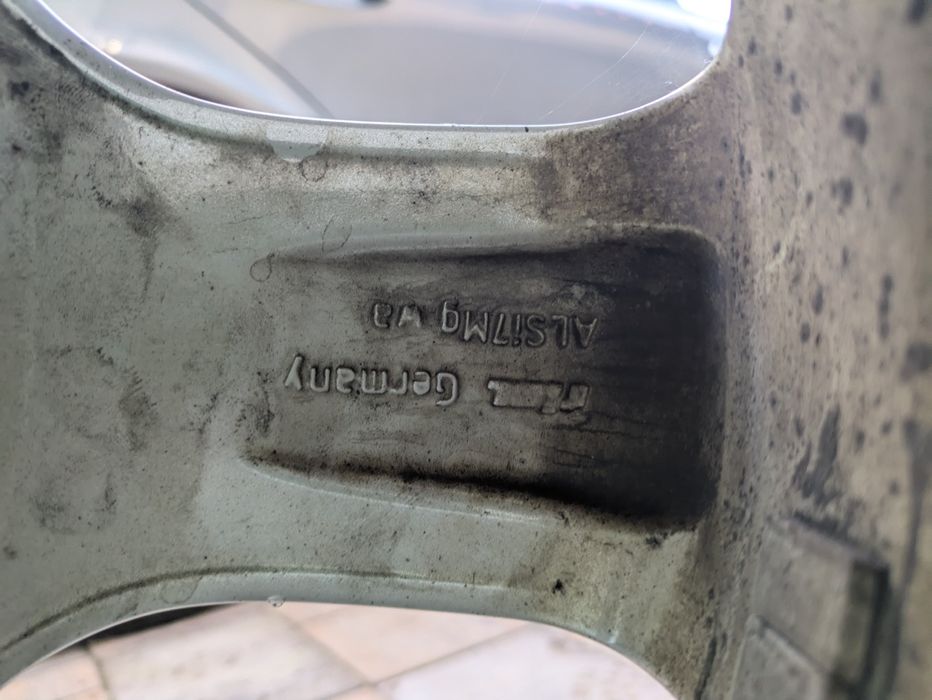 Vand 4 jante RIAL 18" cu cauciucuri iarna