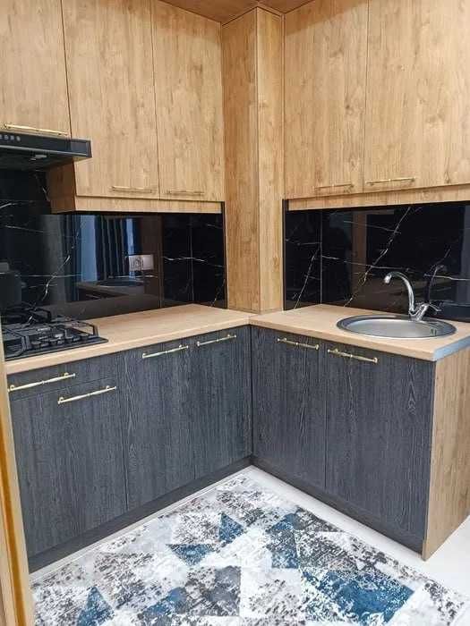 СДАЕТСЯ КВАРТИРА Шикарную 2х-ком квартиру на ор-р Дружба народов 119*