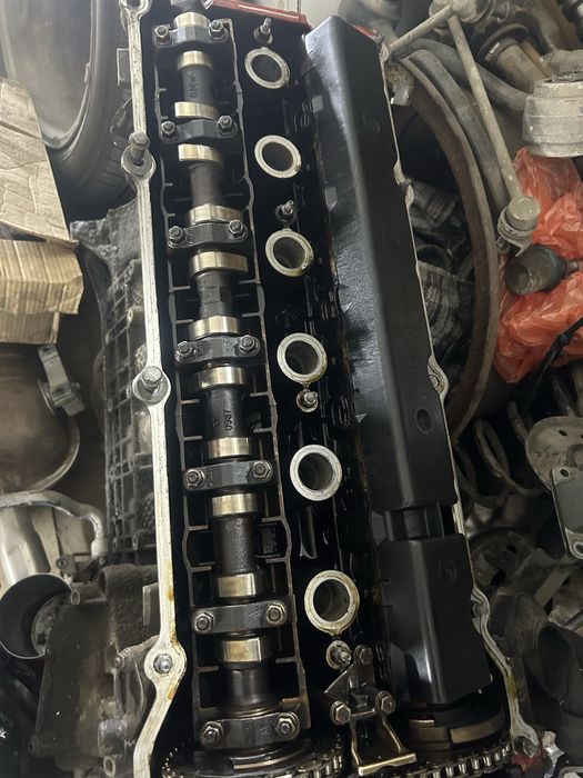 Двигатель m54b22