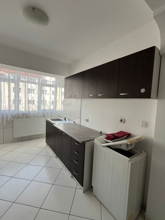 Garsoniera pentru inchiriat