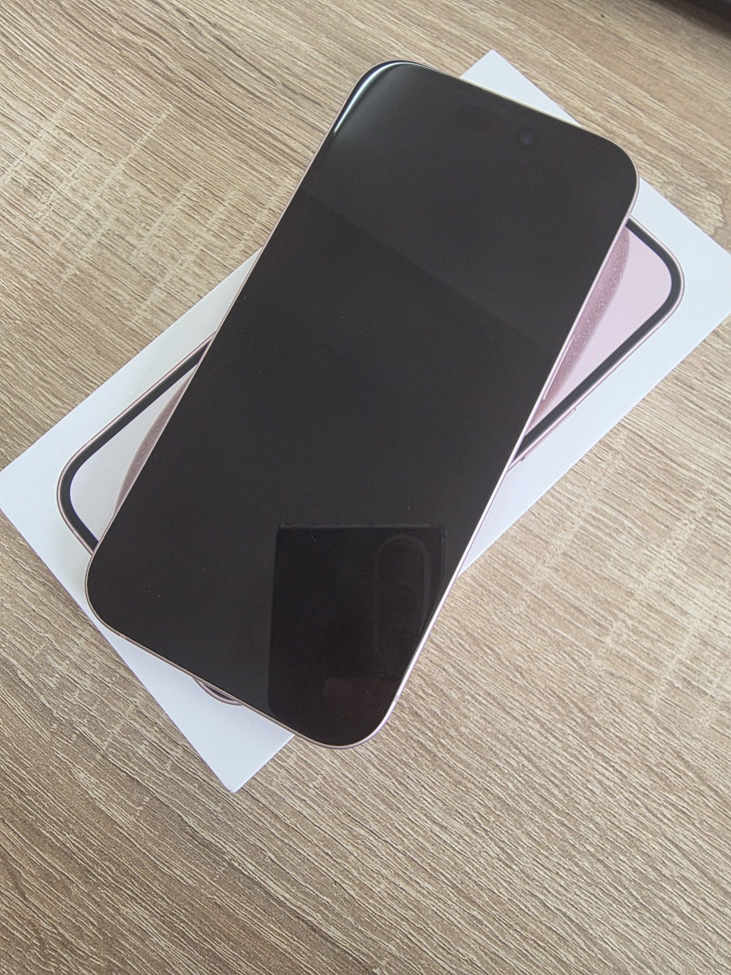 iPhone 15 Pink 128 GB