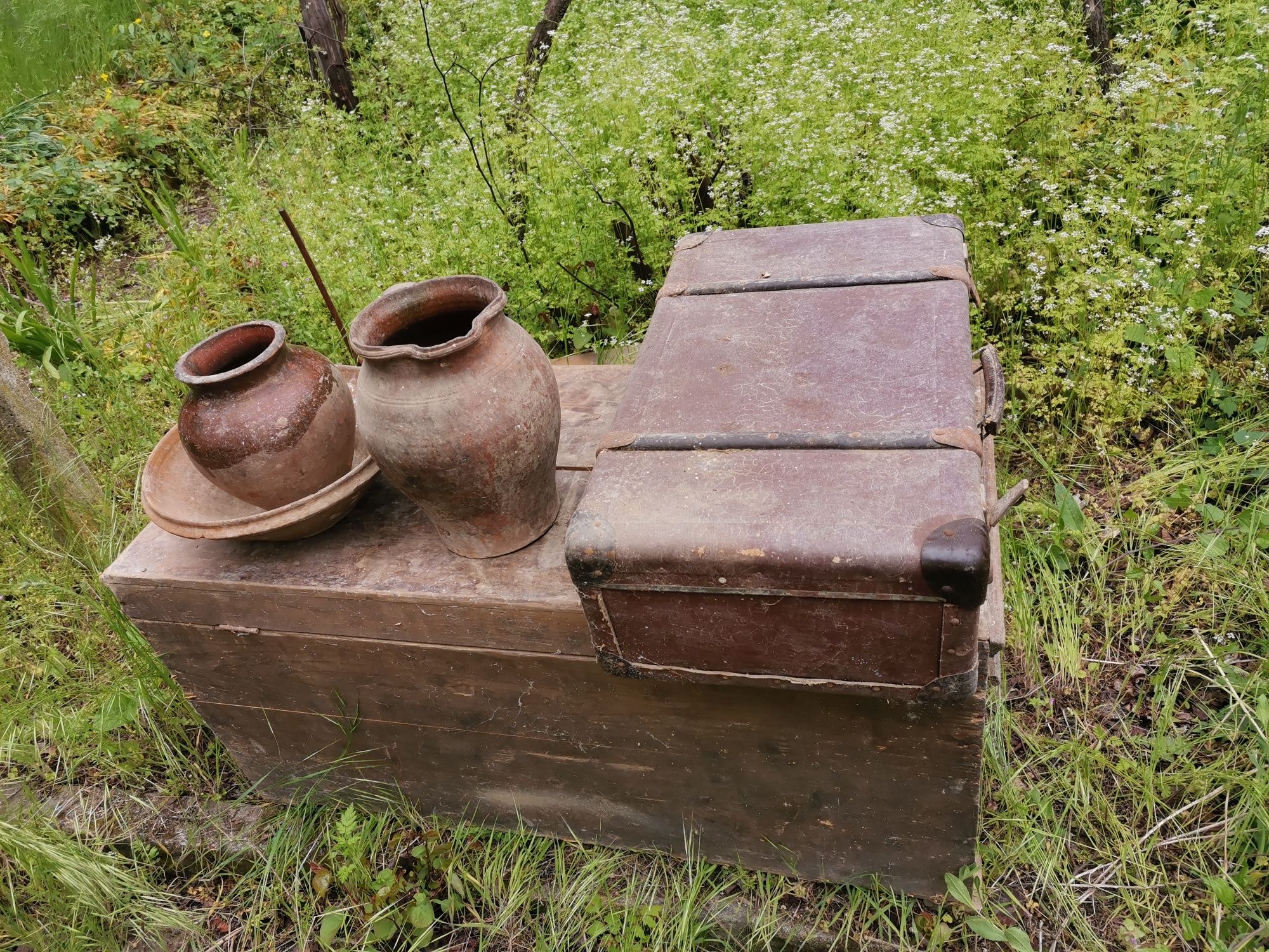 Старинен дървен сандък