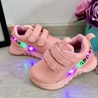 NOU Adidasi roz cu scai si luminite LED pt fetite 24