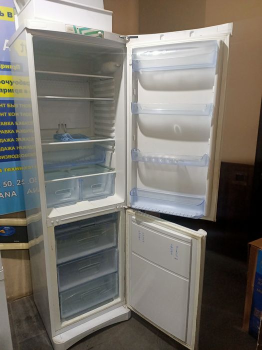 Продам холодильник.