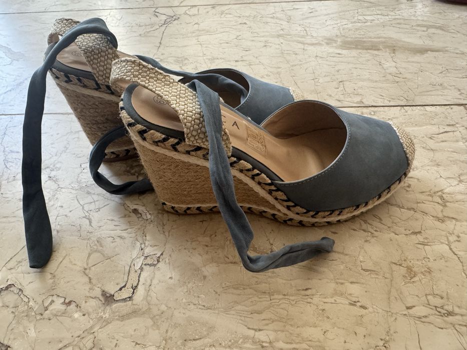 Pantofi Epica nr 39 din piele intoarsa