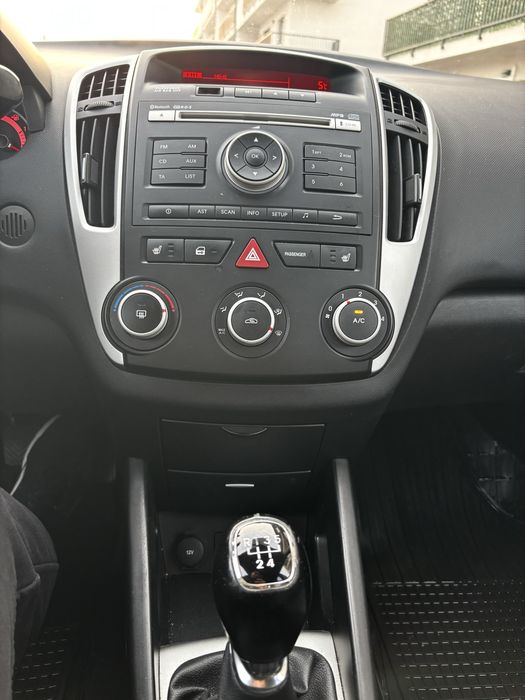 Vând Kia Ceed din 2010