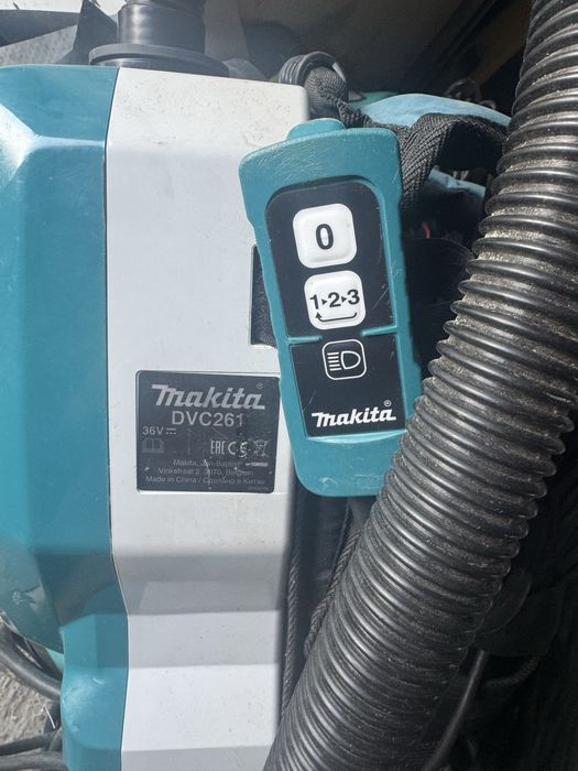 Aspirator Makita DVC261