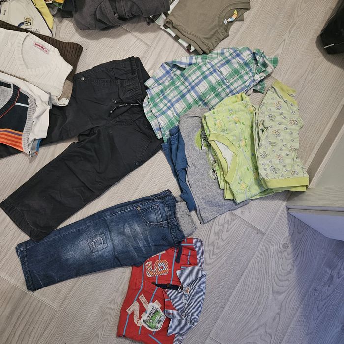 Яке и елек Бенетон за момче 80 размер