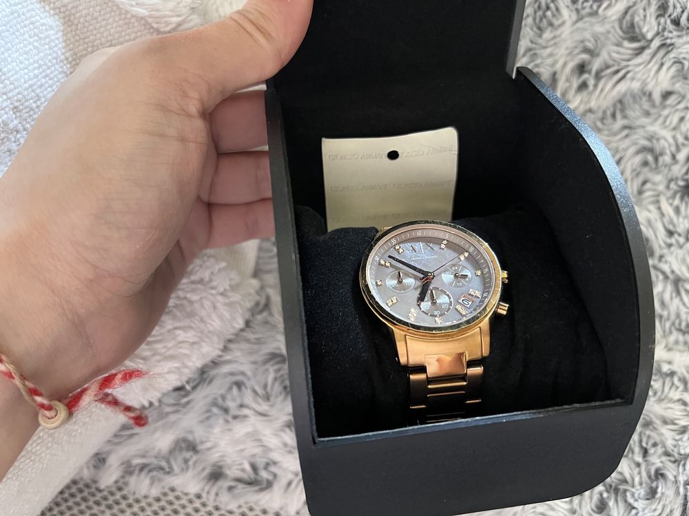 Armani Exchange AX4326 rose gold часовник