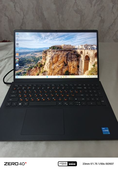 Ноутбук DELL INSPIRION 3520 /I3-1215U /8GB /512GB /FHD 15.6"