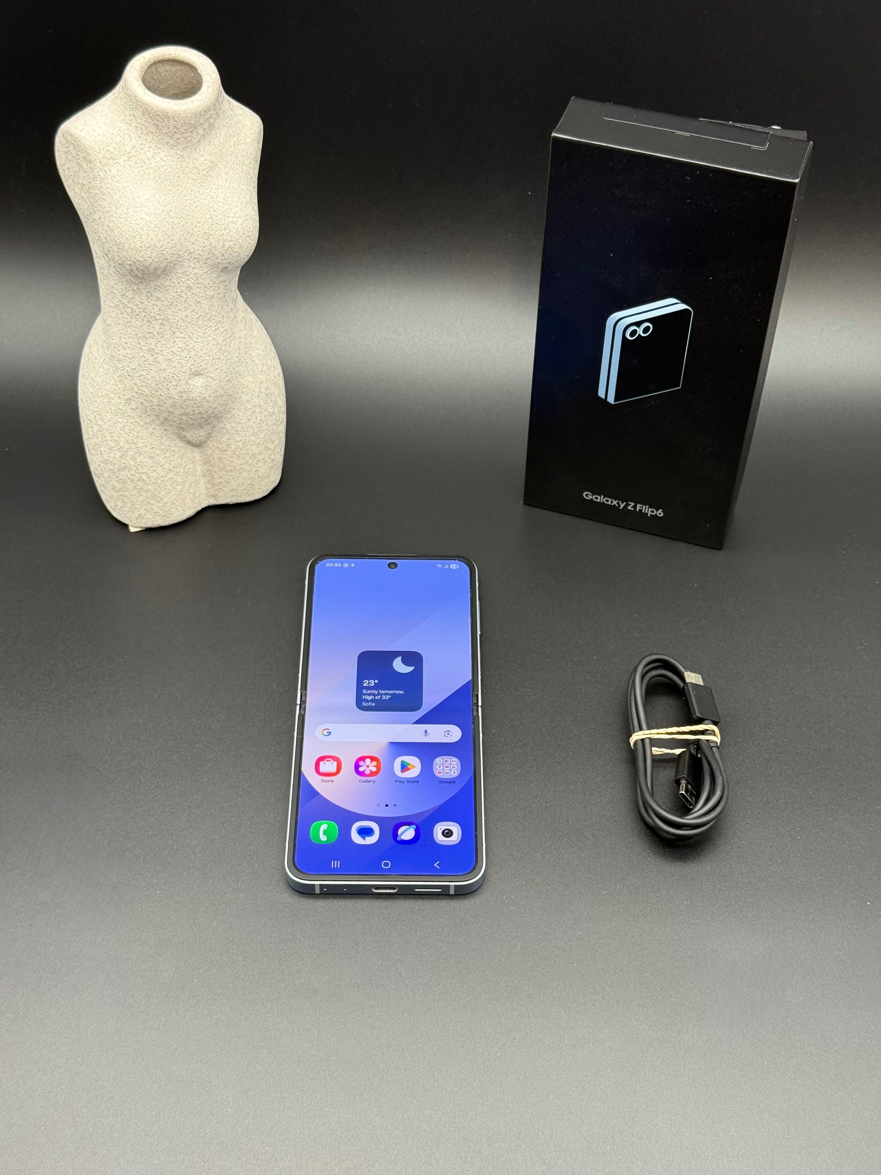 Samsung Galaxy Z Flip 6 256 Gb Icy Blue Dual Sim Гаранция