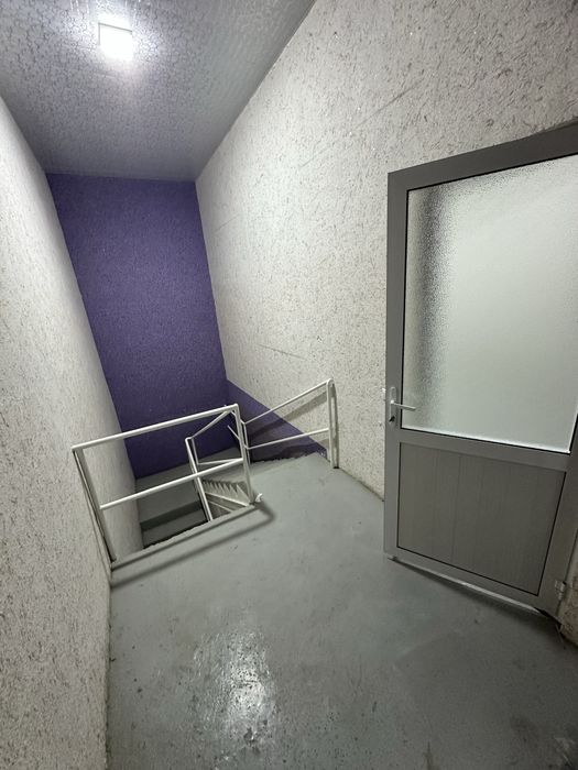 Продается 2-х этажный магазин с подвалом 72 м2