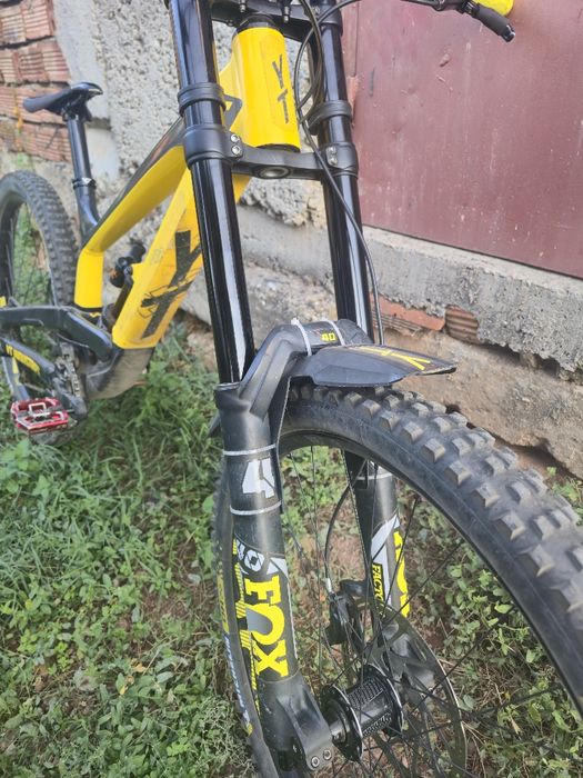 Продавам YT Tues 2019