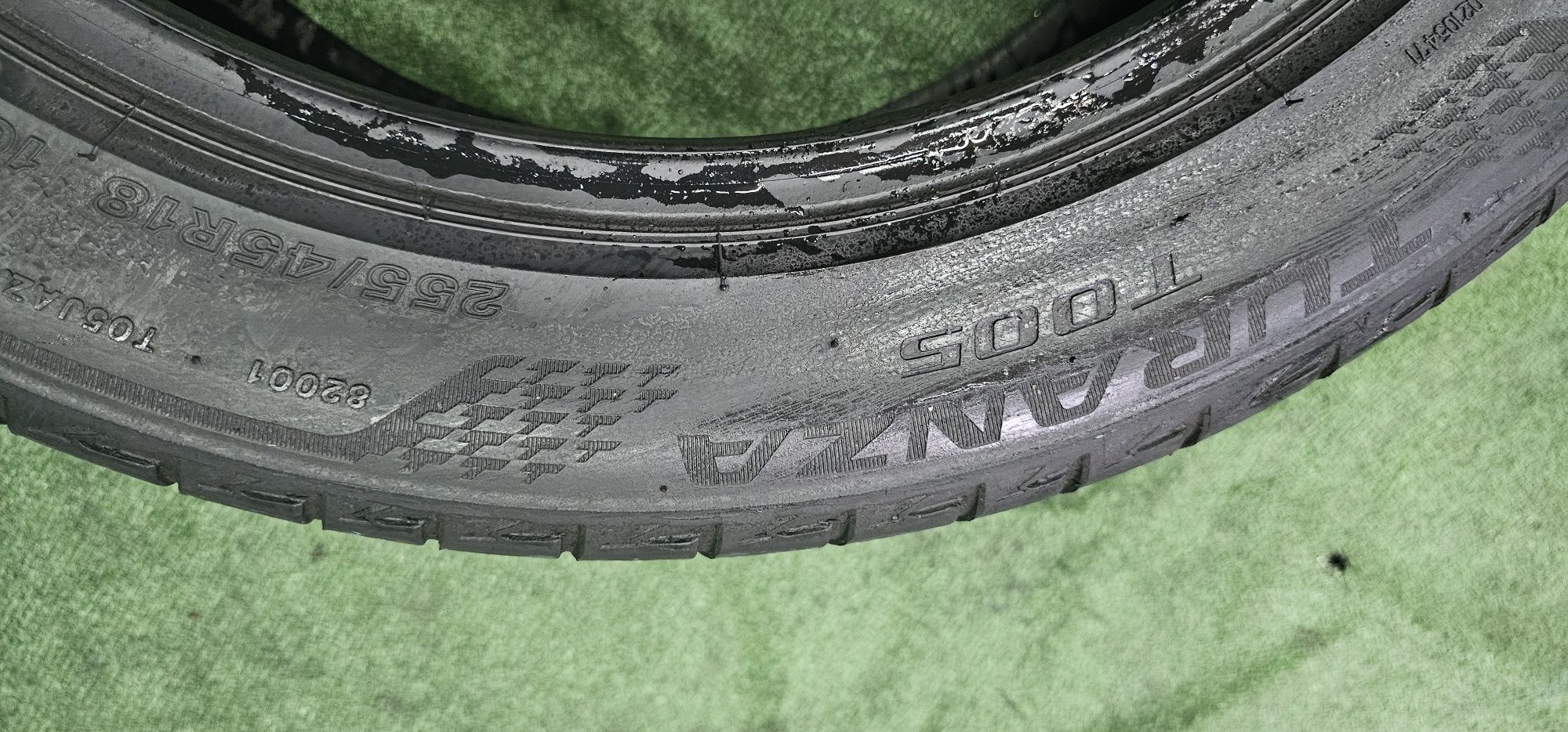 255 45 r18 Bridgestone