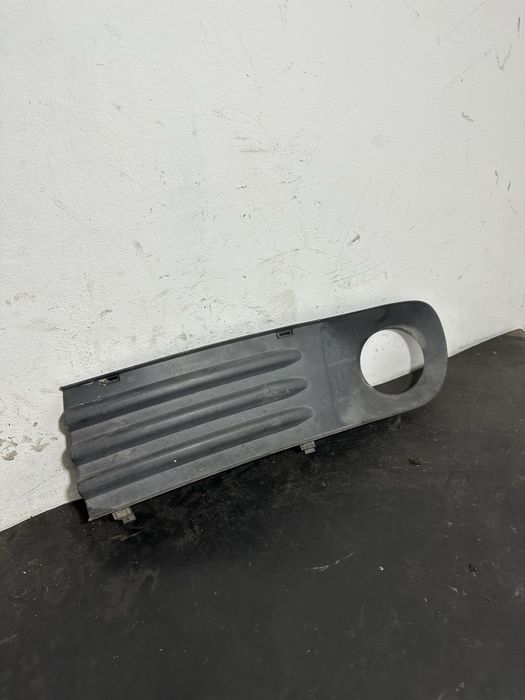 Grila proiector ceata stanga Vw Transporter T5 | 7H0807489