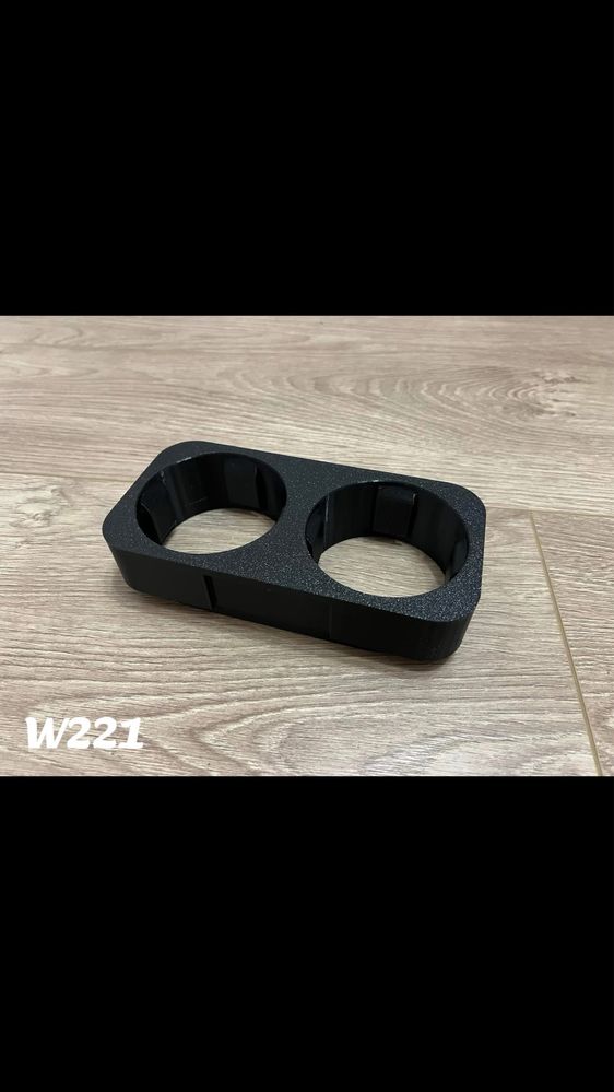 Поставка за чаши за Mercedes w203,w204,w218 и w221