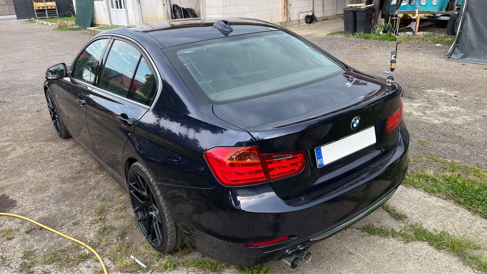 BMW F30 320d Luxury Line / HUD / Harman / Navi Pro / Manuală