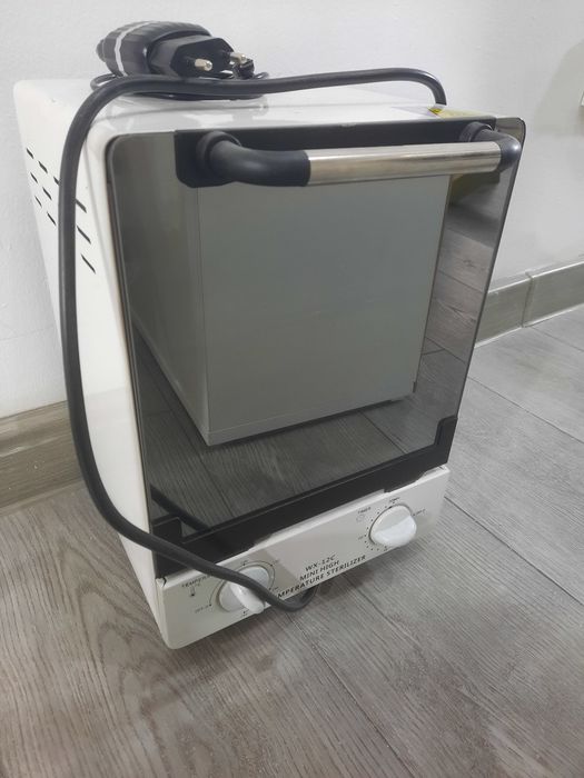 Продам Сухожар стерилизатор в отличном состоянии