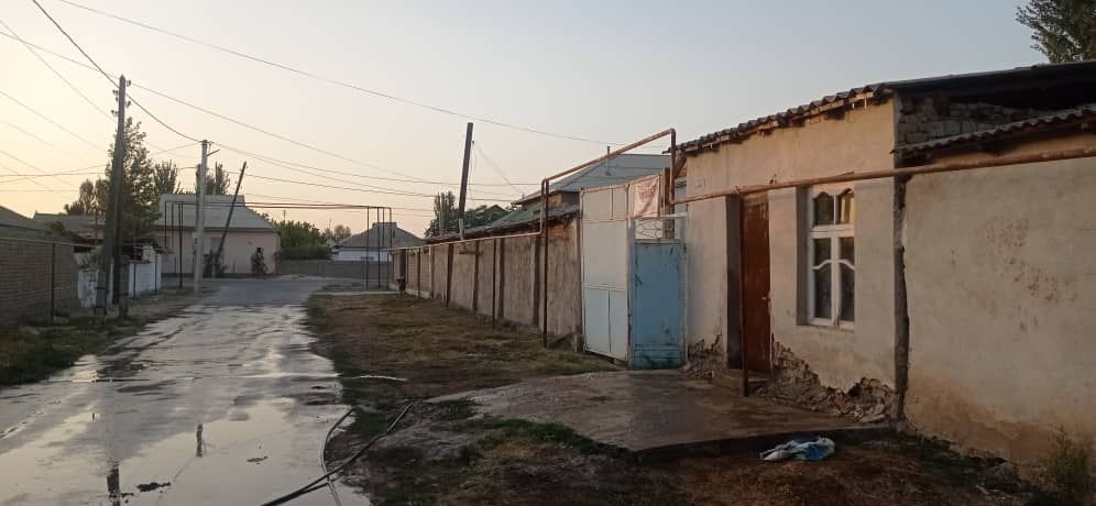 Uy sotiladi sentralni joida 7 sotik olsagiz 38000