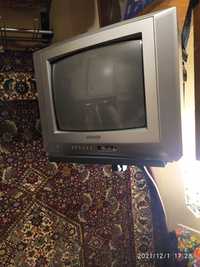 Кронштейн настенный с телевизором Панасоник  Малайзия.