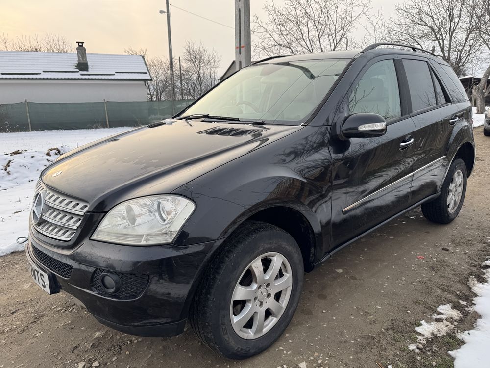 Bara fata capota faruri tragar aripi radiatoare mercedes usi ml w164