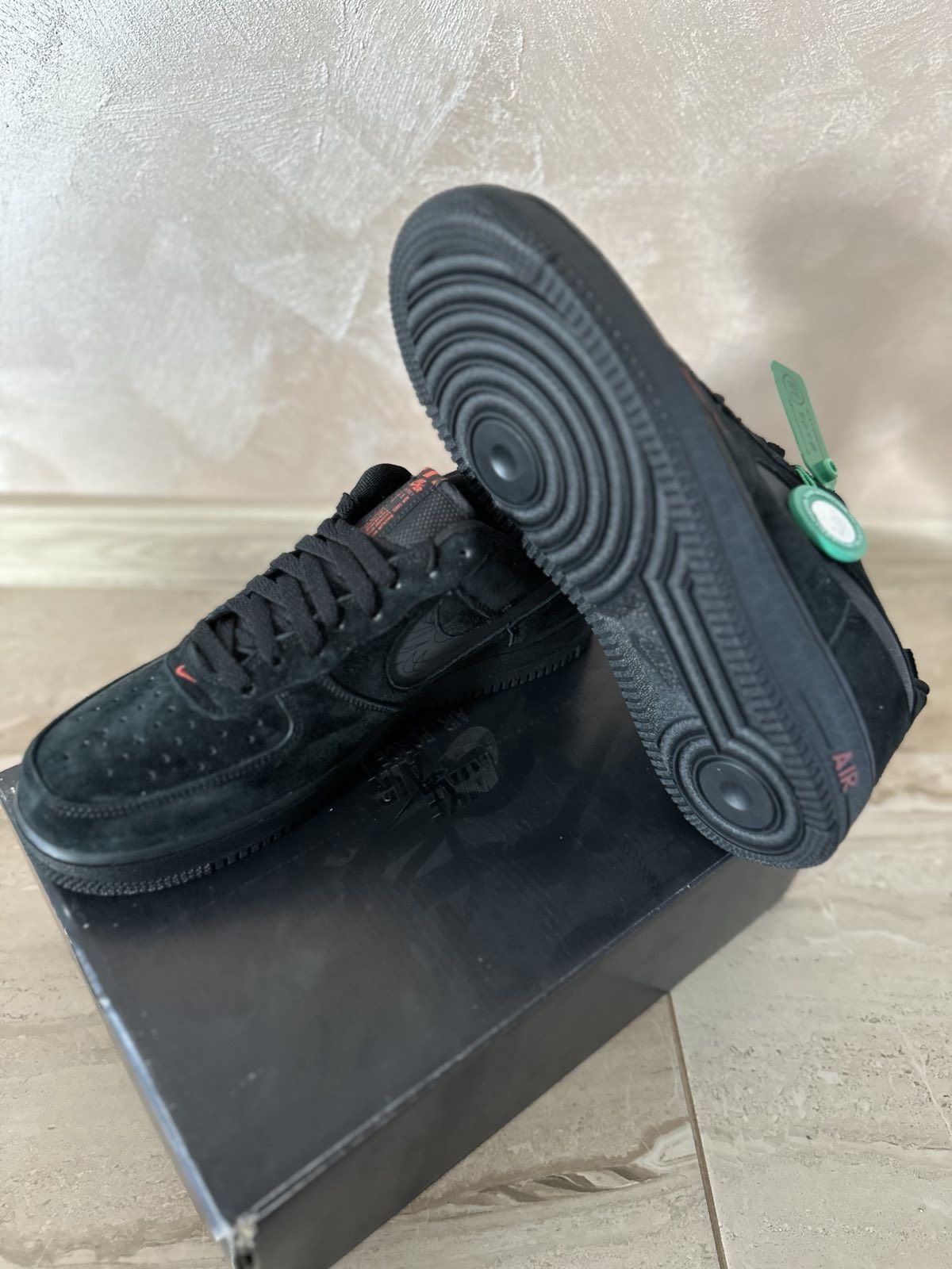 Nike Air Force 1 LV8 Black