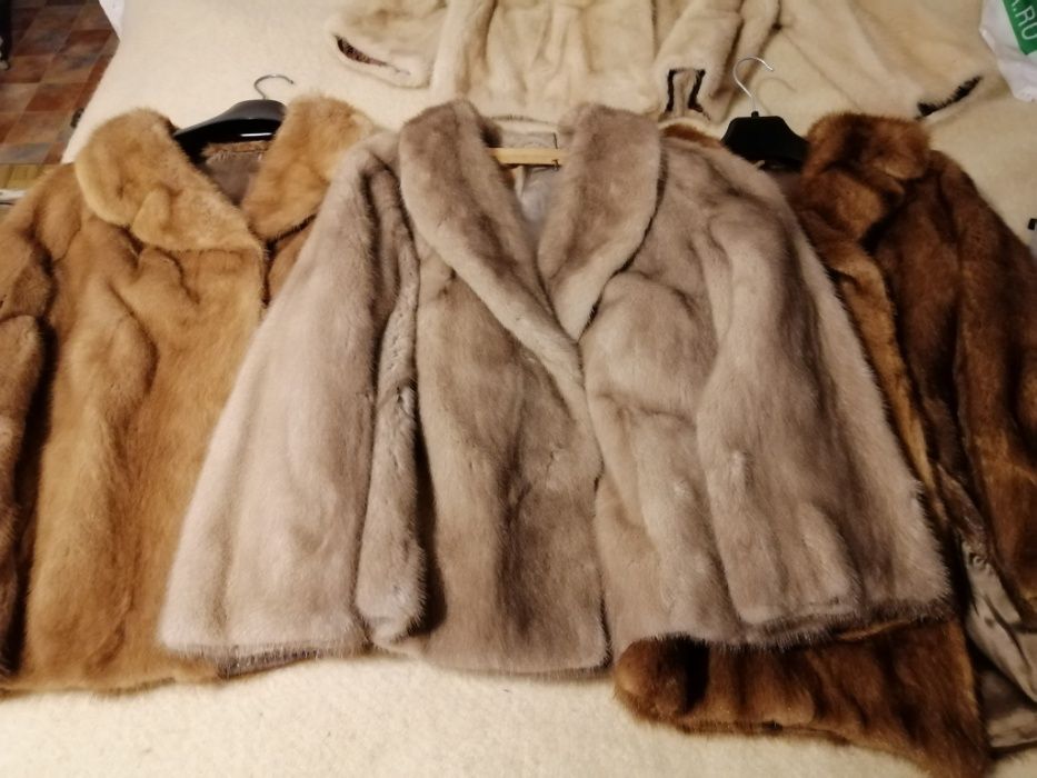 Jacheta din blana naturala vizon ,clasa superioara.