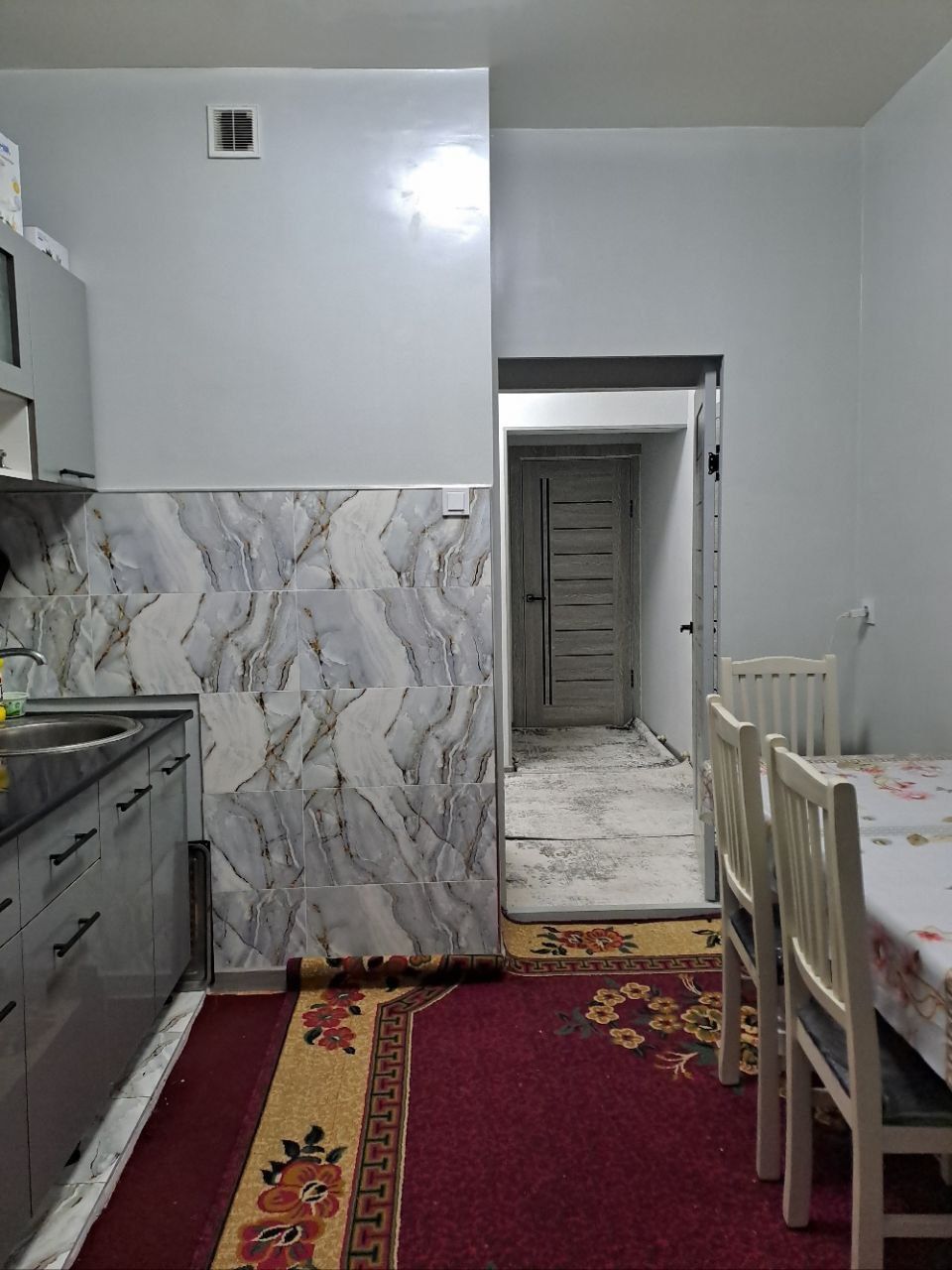 Kvartira ayol-qizlar uchun