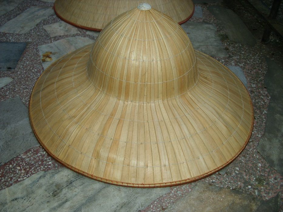 Азиатски бамбукови шапки