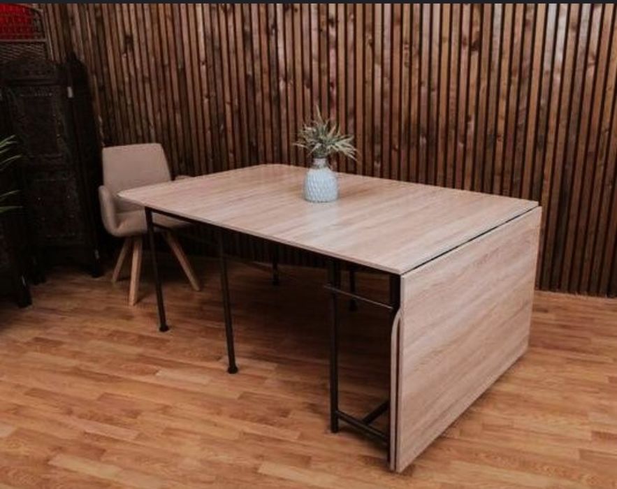 Раскладной стол для гостиной