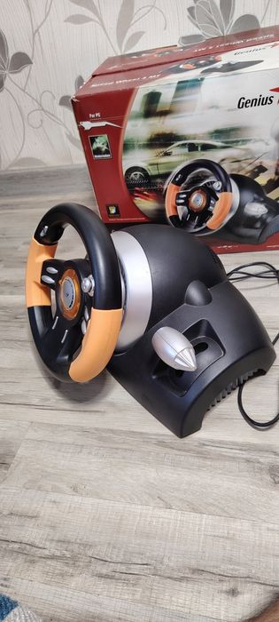 Volande curse Genius Speed Wheel 3 MT cu feedback prin vibrații și