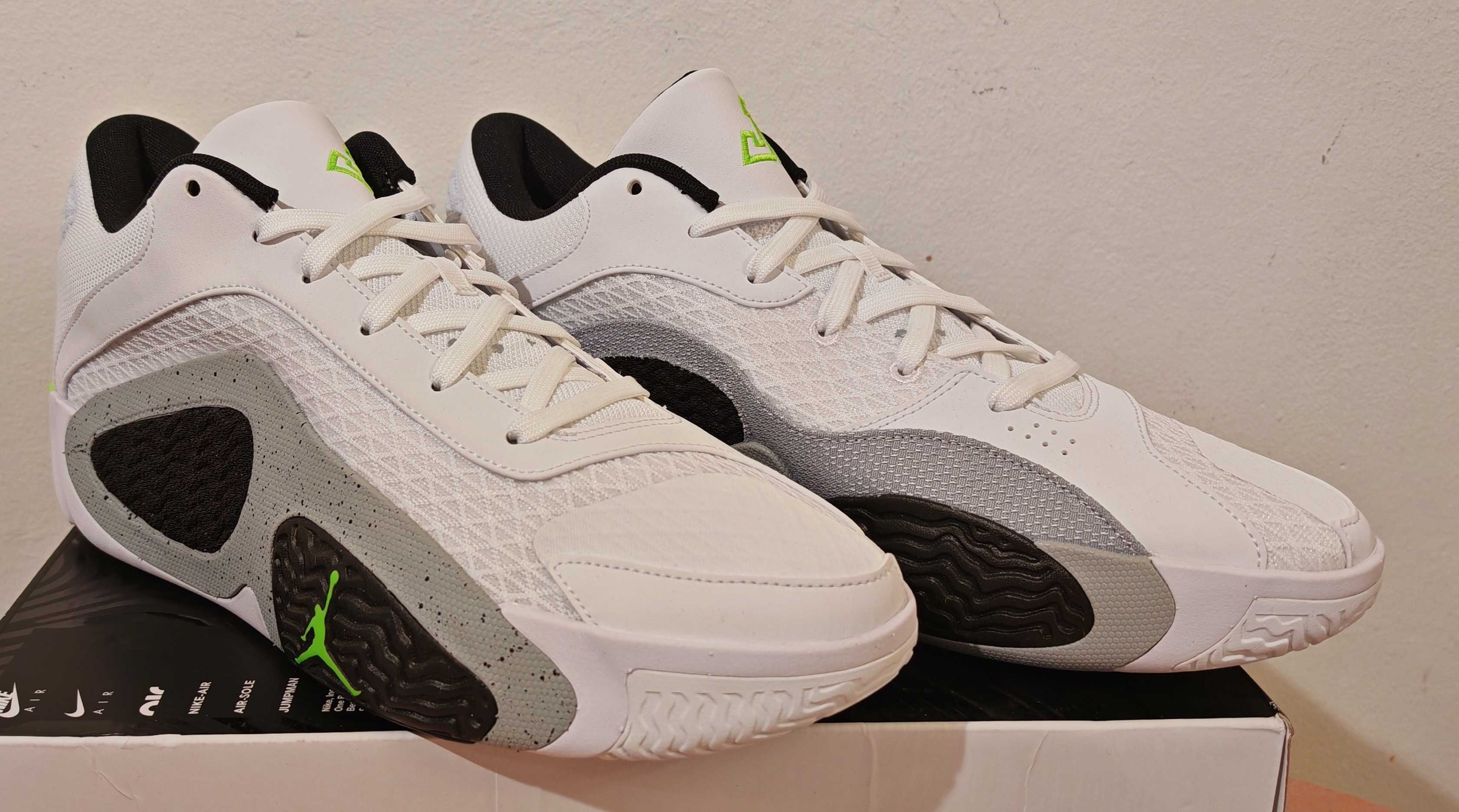Nike AIR Jordan Tatum 2 Neon 46ти номер 30см стелка чисто нови в кутия
