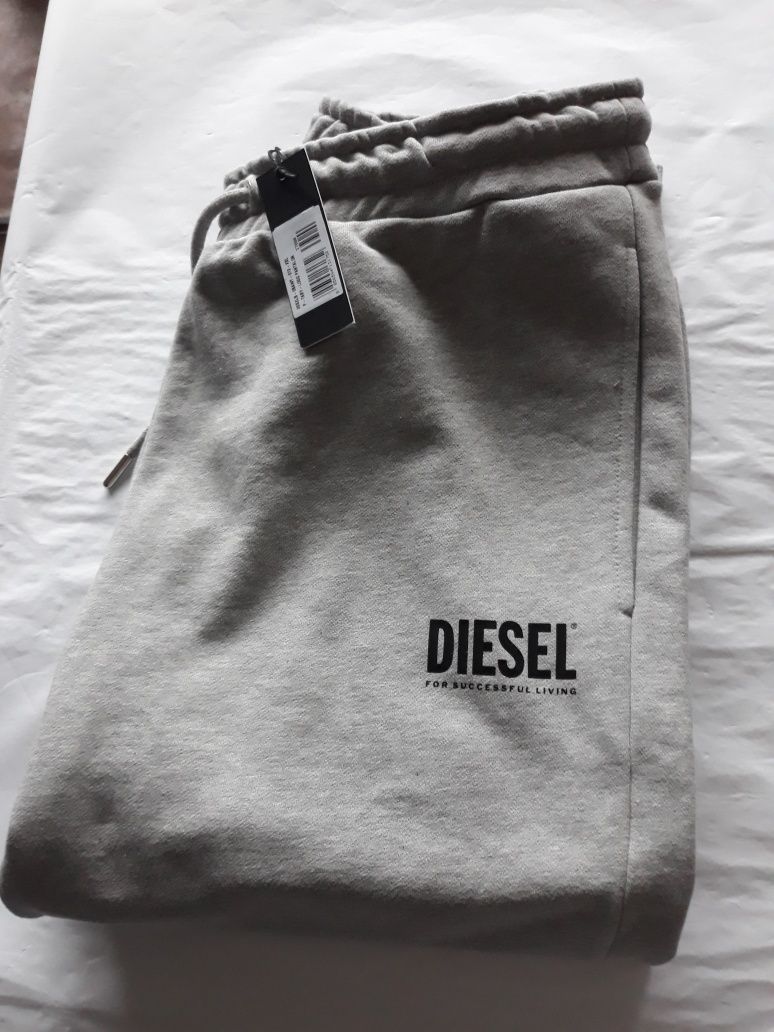 Pantaloni Diesel nr xxl originali