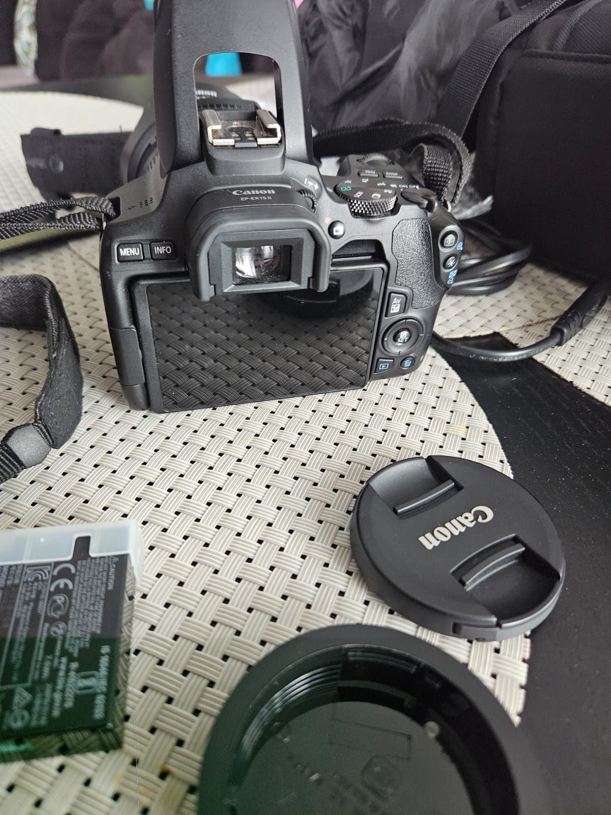 Aparat foto DSLR Canon EOS 250D, 24.1 MP, Wi-Fi, 4K, Negru + Obiectiv