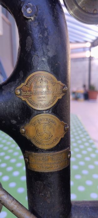 Mașină de găurit manuala veche