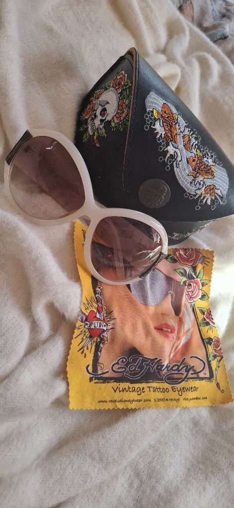 Разпродажба на дамски слънчеви очила! GUESS, D&G, FERRE, GUCCI