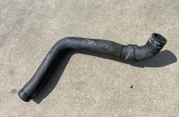 Conducta apa Volvo V40 1.9 2004 30899122