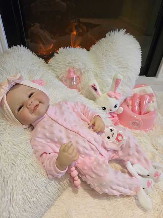 Реалистични кукли