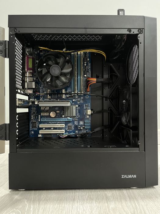 Компьютер с SSD для офиса и дома с монитором и клавиатурой